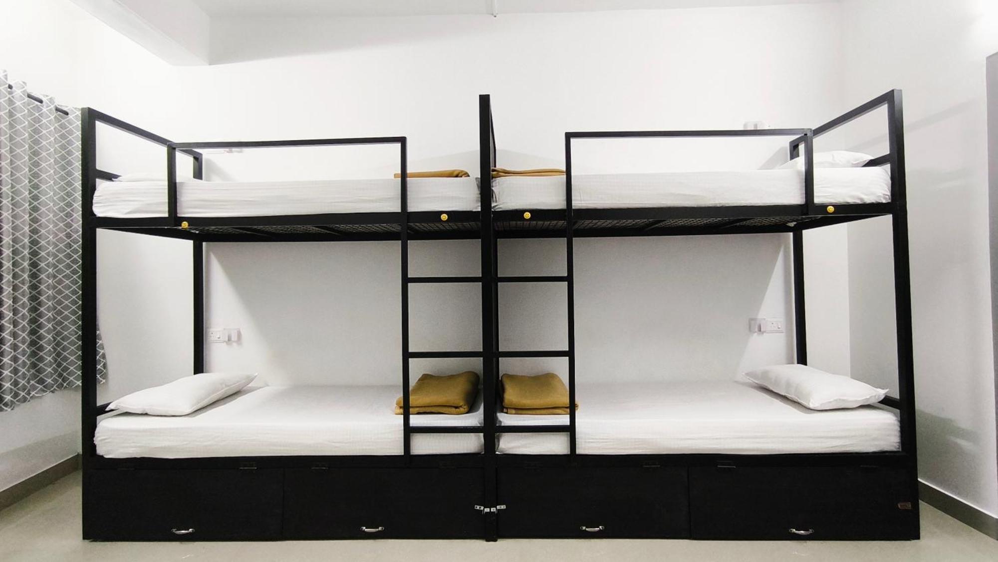 Hostel Stayzo Kochi Bagian luar foto